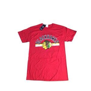 NHL Chicago Blackhawks CONNOR BEDARD #98 Small Red Short Sleeve T-Shirt New NWT